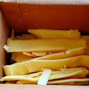 Empty etee pods made from beeswax